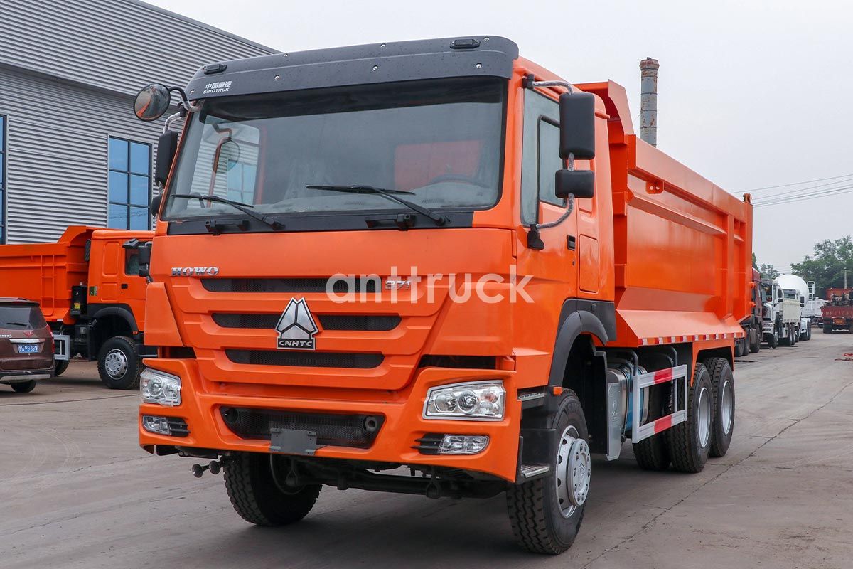 The HOWO-7 6X4 Dump Truck